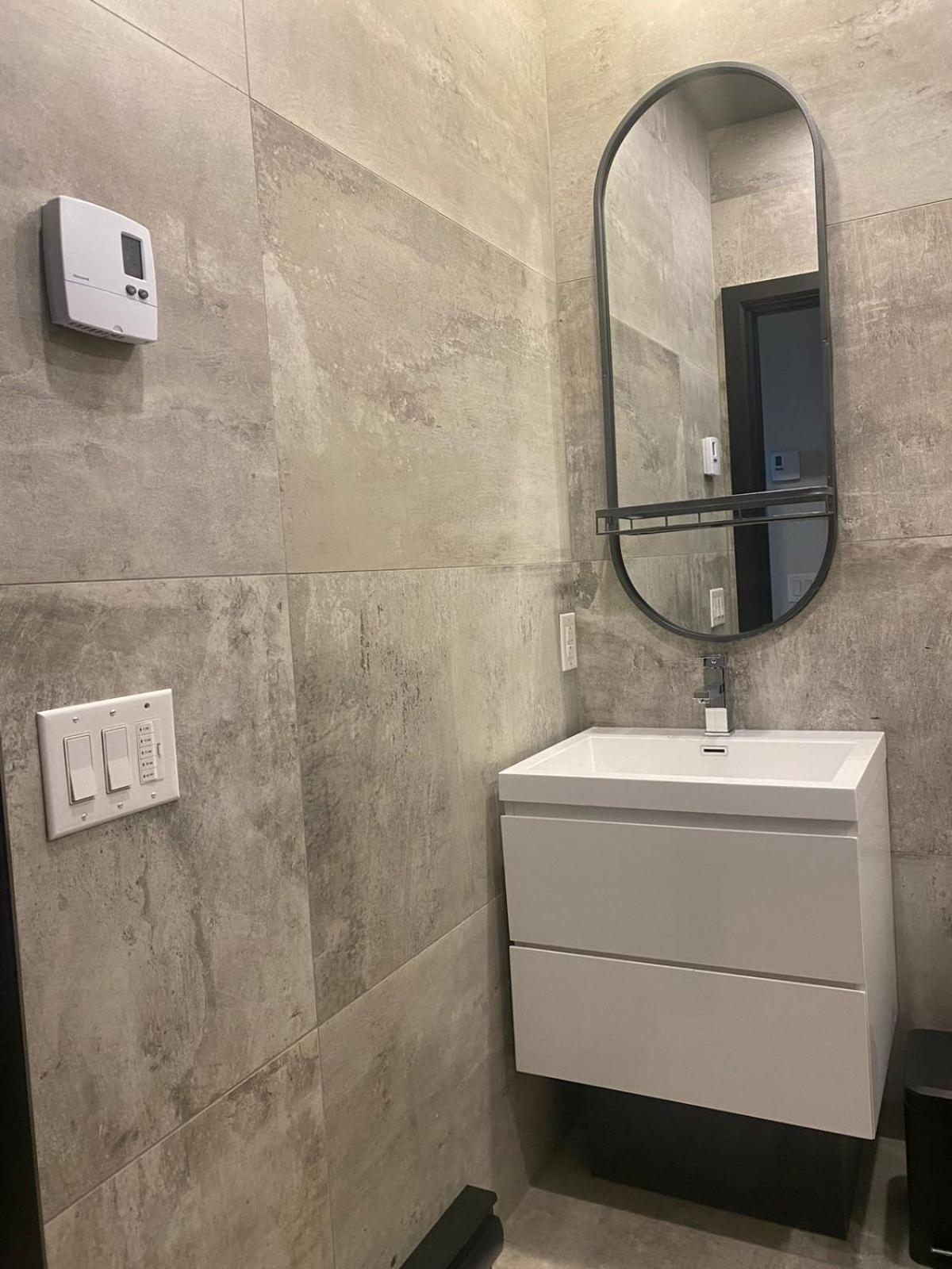 Private Room & Private Bathroom In Le Plateau 蒙特利尔 外观 照片