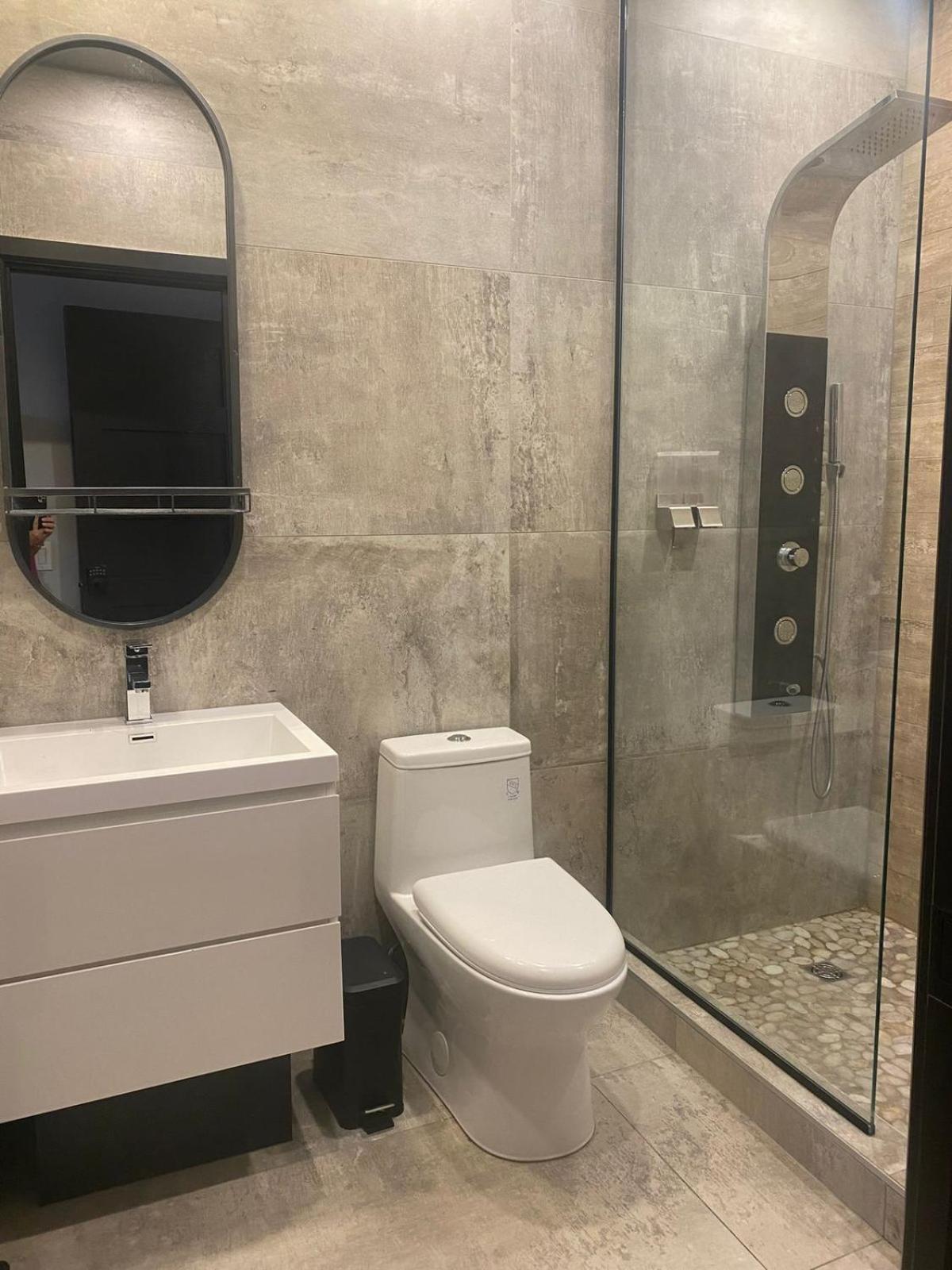 Private Room & Private Bathroom In Le Plateau 蒙特利尔 外观 照片